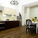 Househost Apartment: Boguslawskiego Street דירה קרקוב