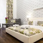 Househost Apartment: Boguslawskiego Street *