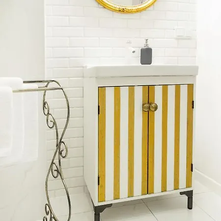 Househost Apartment: Boguslawskiego Street