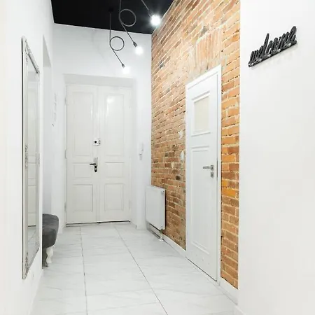 Househost Apartment: Boguslawskiego Street *