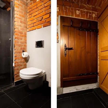 Lägenhet Househost Apartment: Boguslawskiego Street