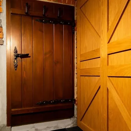 Lägenhet Househost Apartment: Boguslawskiego Street *