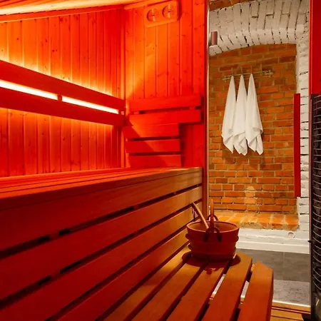 Lägenhet Househost Apartment: Boguslawskiego Street